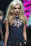 2004  Fall Winter', 'Versus', 'Full Length', 'M-VERSUS 19.jpg