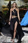2005 Spring Summer', 'Roberto Cavalli', 'Full Length', 'M-CAVALLI 113.jpg