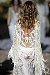 2005 Spring Summer', 'Roberto Cavalli', 'Full Length', 'M-CAVALLI 035.jpg