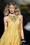 2005 Spring Summer', 'Roberto Cavalli', 'Full Length', 'M-CAVALLI 091.jpg