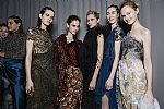 2014 Fall Winter', 'Marchesa', 'Backstage - Fashion', 'MARCHESA_WBFF14_015.JPG