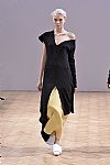 2014 Fall Winter', 'J.W. Anderson', 'Full Length', 'JWANDERSON_WCFF14_043.jpg