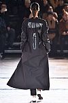 2016 Fall Winter', 'Yohji Yamamoto', 'Full Length', 'YAMAMOTO_WCFF16_122.JPG