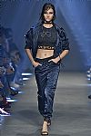 2017 Spring Summer', 'Versus', 'Full Length', 'VERSUS_WCFS17_067.jpg