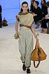 2017 Spring Summer', 'Loewe', 'Full Length', 'LOEWE_WCFS17_136.jpg