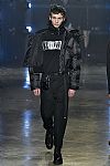 2017 Fall Winter', 'Versus', 'Full Length', 'VERSUS_WCFF17_033.jpg