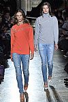 2017 Fall Winter', 'Blumarine', 'Full Length', 'BLUMARINE_WCFF17_164.jpg