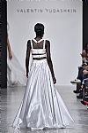 2018 Spring Summer', 'Valentin Yudashkin', 'Full Length', 'YUDASHKIN_WCFS18_122.jpg