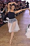 2018 Spring Summer', 'Moncler Gamme Rouge', 'Full Length', 'MONCLERGAMME_WCFS18_032.jpg