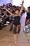 2018 Spring Summer', 'Moncler Gamme Rouge', 'Full Length', 'MONCLERGAMME_WCFS18_037.jpg