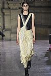 2018 Fall Winter', 'Moon Young Yee', 'Full Length', 'YOUNGHEE_WCFF18_003.jpg