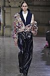 2018 Fall Winter', 'Moon Young Yee', 'Full Length', 'YOUNGHEE_WCFF18_009.jpg