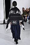 2019 Fall Winter', 'Anrealage', 'Full Length', 'ANREALAGE_WCFF19_353.jpg