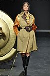 2019 Fall Winter', 'Versace', 'Full Length', 'VERSACE_WCFF19_002.jpg