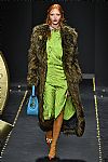 2019 Fall Winter', 'Versace', 'Full Length', 'VERSACE_WCFF19_020.jpg