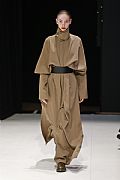 2020 Fall Winter', 'Hussein Chalayan', 'Full Length', 'CHALAYAN_WCFF20_016.JPG