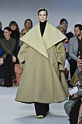 2020 Fall Winter', 'J.W. Anderson', 'Full Length', 'JWANDERSON_WCFF20_014.JPG