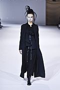 2020 Fall Winter', 'Yohji Yamamoto', 'Full Length', 'YAMAMOTO_WCFF20_003.JPG