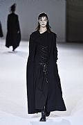 2020 Fall Winter', 'Yohji Yamamoto', 'Full Length', 'YAMAMOTO_WCFF20_006.JPG
