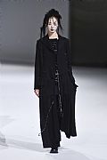 2020 Fall Winter', 'Yohji Yamamoto', 'Full Length', 'YAMAMOTO_WCFF20_008.JPG