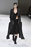 2020 Fall Winter', 'Yohji Yamamoto', 'Full Length', 'YAMAMOTO_WCFF20_024.JPG