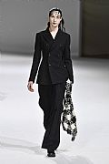 2020 Fall Winter', 'Yohji Yamamoto', 'Full Length', 'YAMAMOTO_WCFF20_031.JPG