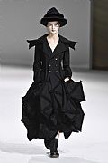 2020 Fall Winter', 'Yohji Yamamoto', 'Full Length', 'YAMAMOTO_WCFF20_041.JPG