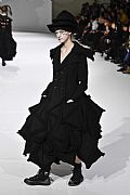 2020 Fall Winter', 'Yohji Yamamoto', 'Full Length', 'YAMAMOTO_WCFF20_043.JPG