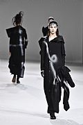 2020 Fall Winter', 'Yohji Yamamoto', 'Full Length', 'YAMAMOTO_WCFF20_067.JPG
