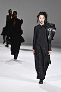 2020 Fall Winter', 'Yohji Yamamoto', 'Full Length', 'YAMAMOTO_WCFF20_073.JPG