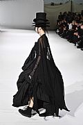 2020 Fall Winter', 'Yohji Yamamoto', 'Full Length', 'YAMAMOTO_WCFF20_105.JPG