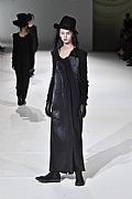 2020 Fall Winter', 'Yohji Yamamoto', 'Full Length', 'YAMAMOTO_WCFF20_122.JPG