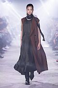 Sacai