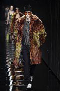 2020 Fall Winter', 'Versace', 'Full Length', 'VERSACE_WCFF20_219.JPG